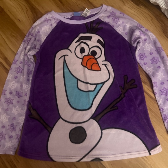 Disney Olaf fuzzy Night shirt - Picture 1 of 3